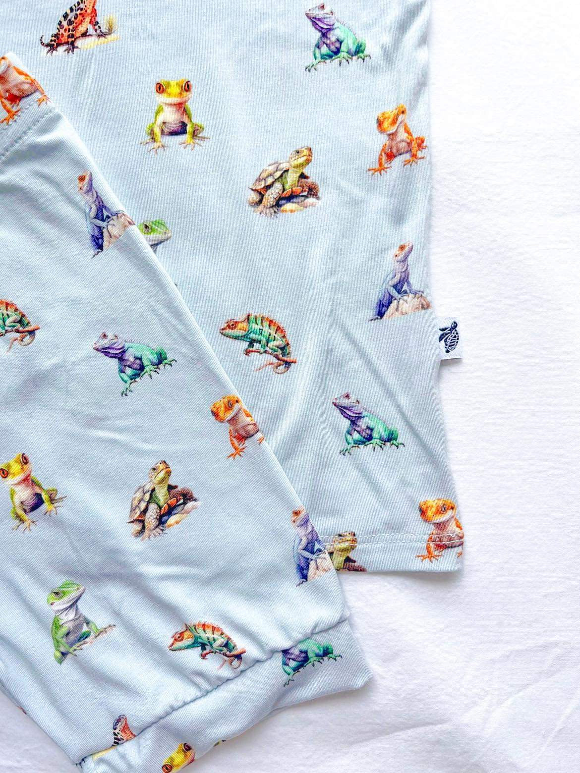 Short Sleeve Set (Handmade/Converted) in Iguana Cuddle